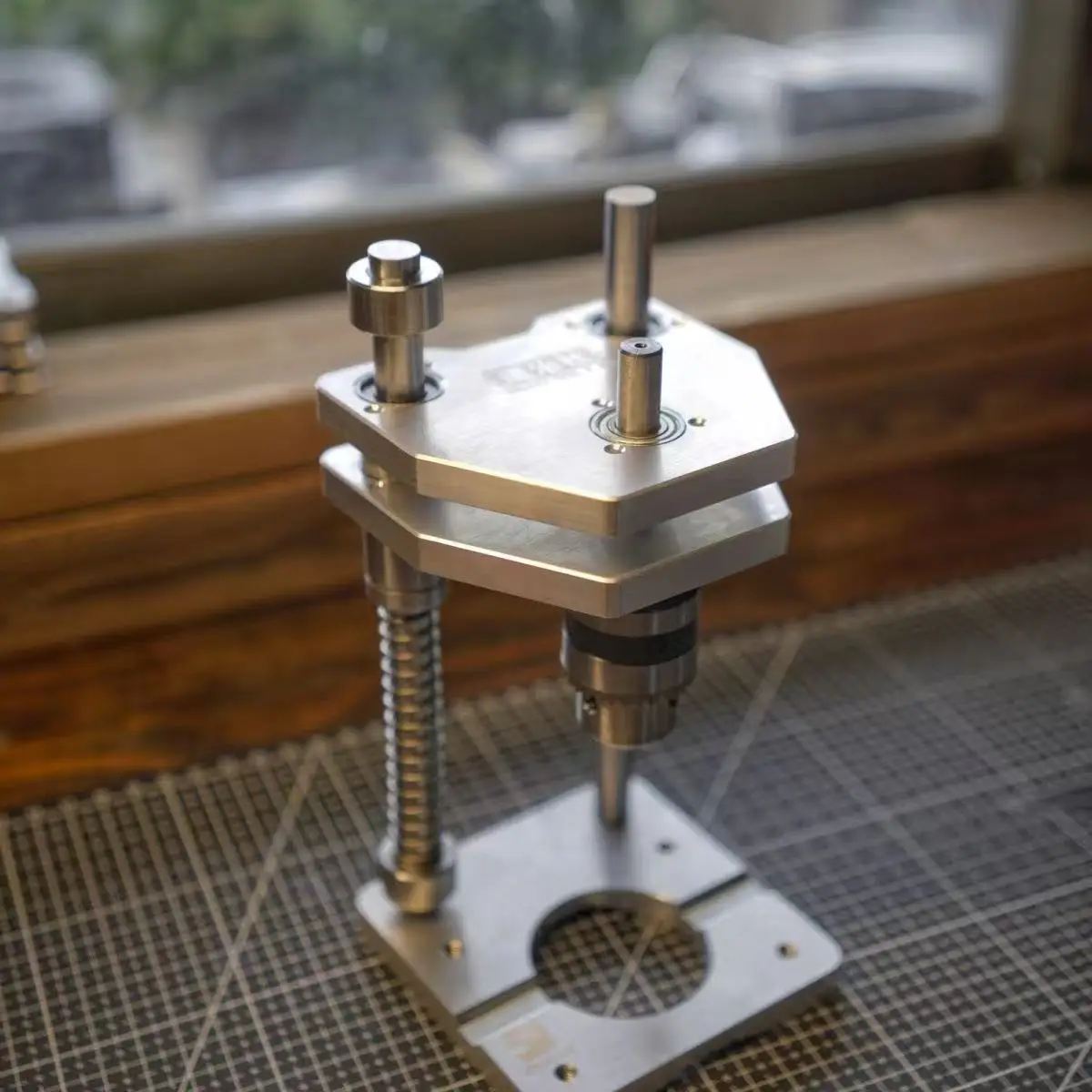 고정밀 드릴 수직 드릴링 스탠드 - 알루미늄 프로파일  - Drill Press 리뷰 및 가격